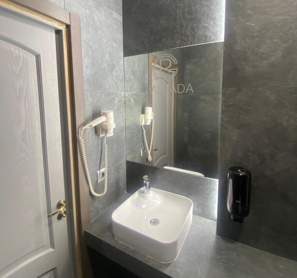 Pallada Hotel Ternopil Extérieur photo