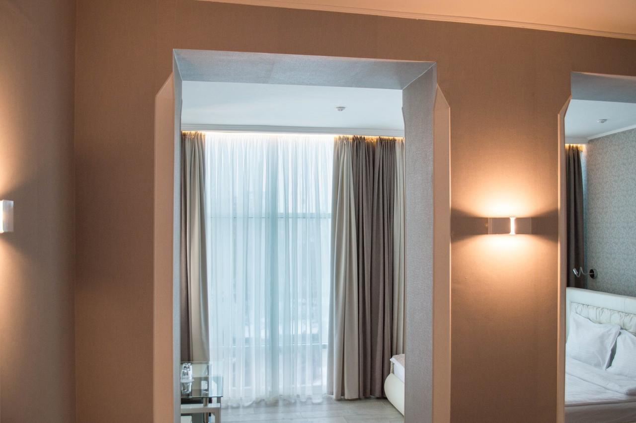 Pallada Hotel Ternopil Extérieur photo