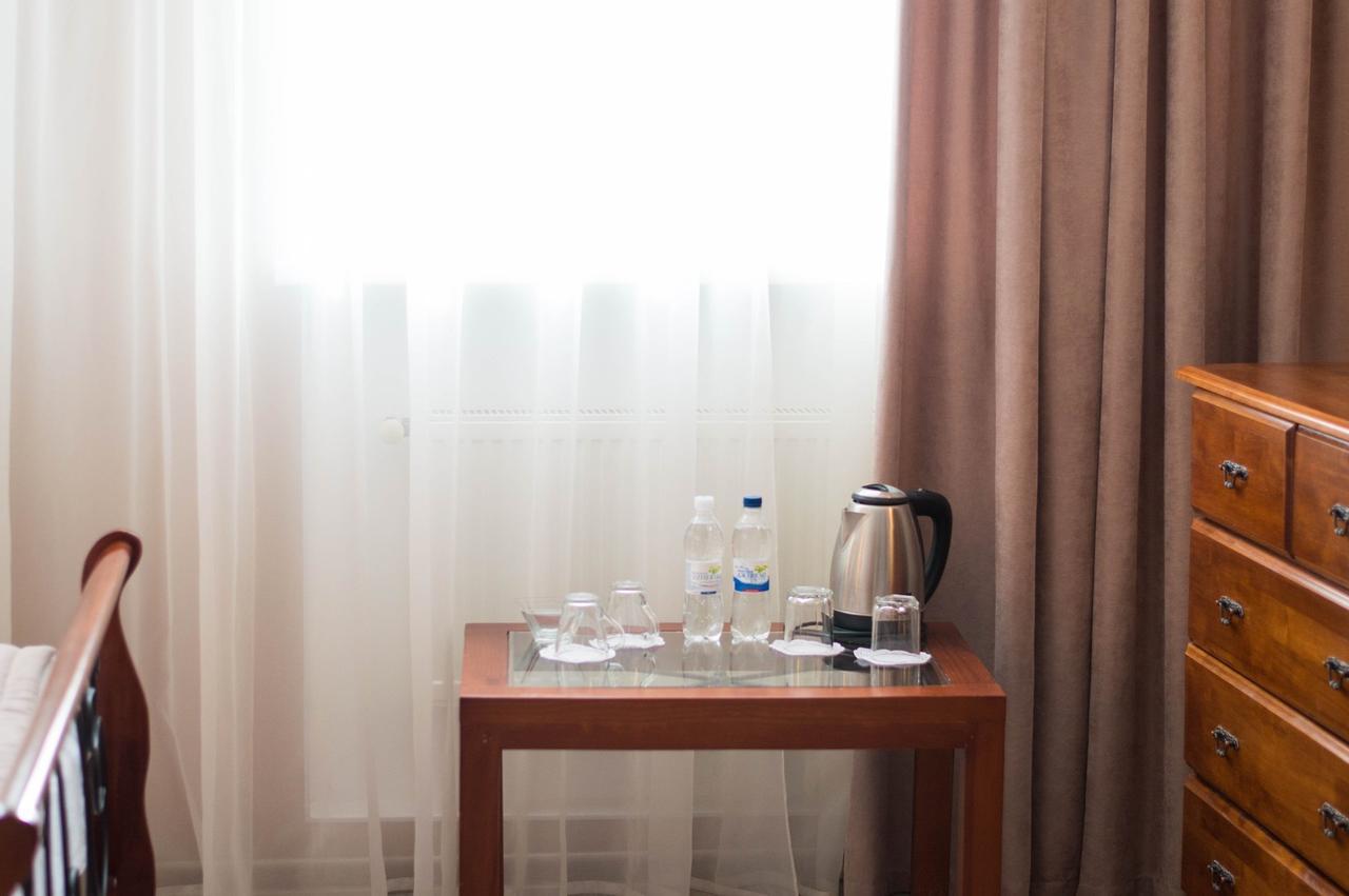 Pallada Hotel Ternopil Extérieur photo